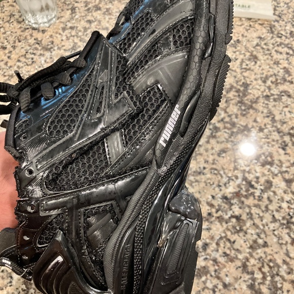 Balenciaga Runners - Picture 3 of 8